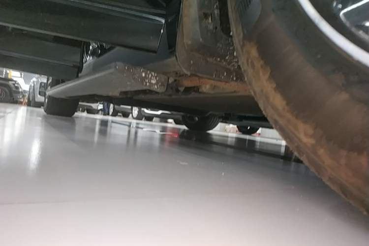 Used Li Auto L8 2023 Pro Model Right Side Sill
