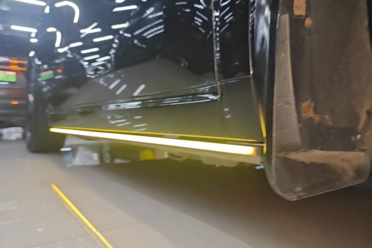 Used Li Auto L8 2023 Pro Model Right Side Sill