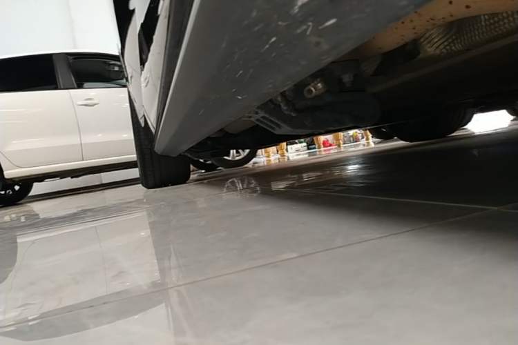Used Li Auto L8 2023 Pro Model Right Side Sill