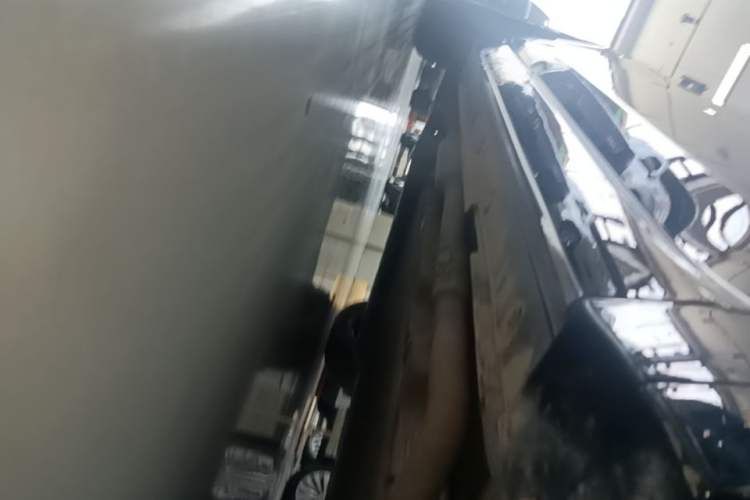 Used Li Auto L8 2023 Pro Model Right Side Sill