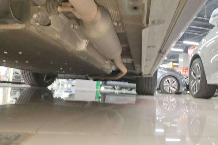 Used Li Auto L8 2023 Pro Model Right Side Sill