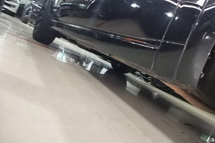 Used Li Auto L8 2023 Pro Model Right Side Sill