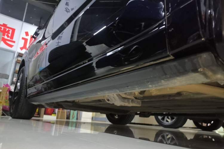Used Li Auto L8 2023 Pro Model Right Side Sill