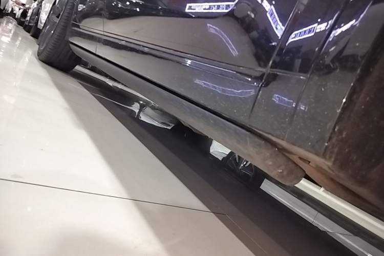 Used Li Auto L8 2023 Pro Model Right Side Sill