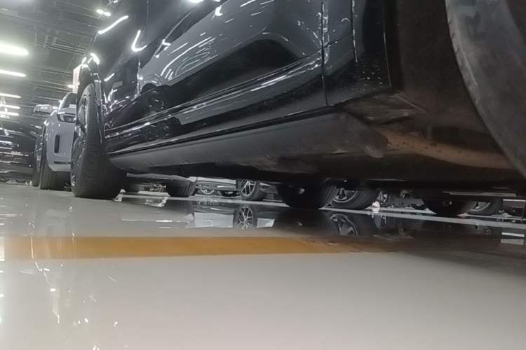 Used Li Auto L8 2023 Max model Right Side Sill