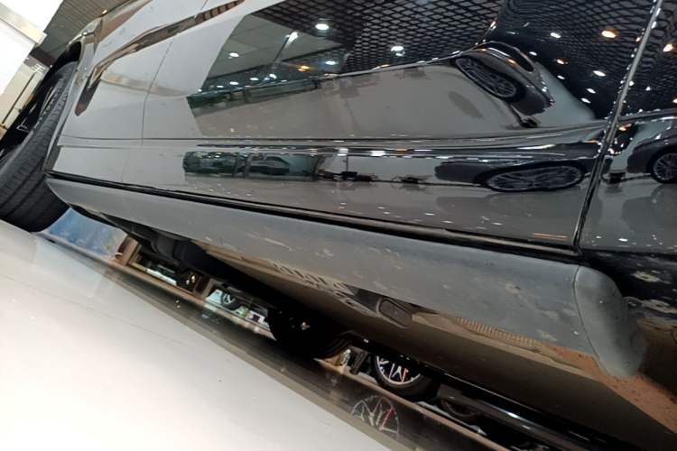 Used Li Auto L8 2023 Pro Model Right Side Sill