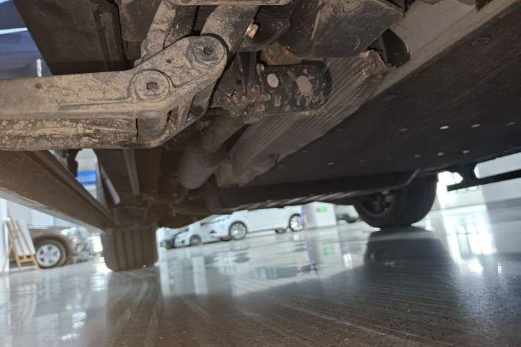Used Li Auto L8 2023 Pro Model Right Side Sill