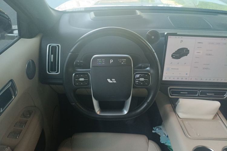 Used Li Auto L8 2023 Pro Model Steering Wheel