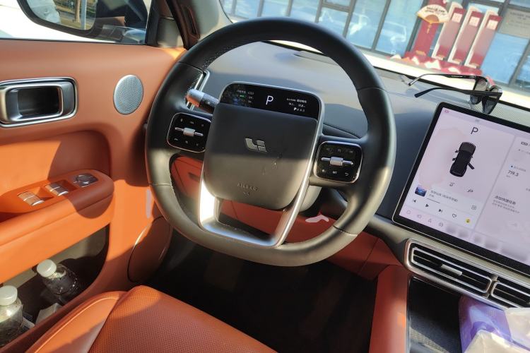 Used Li Auto L8 2023 Pro Model Steering Wheel