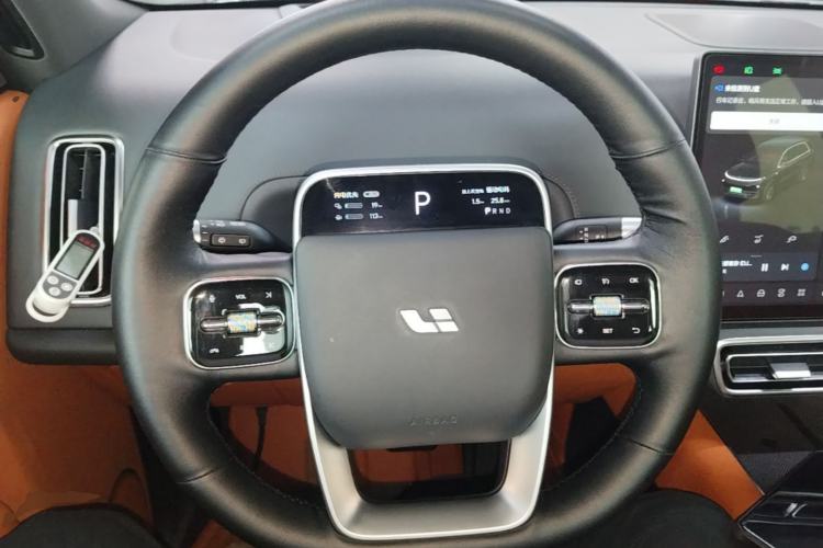 Used Li Auto L8 2023 Pro Model Steering Wheel