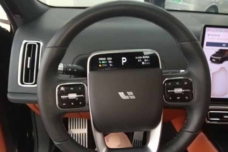 Used Li Auto L8 2023 Pro Model Steering Wheel