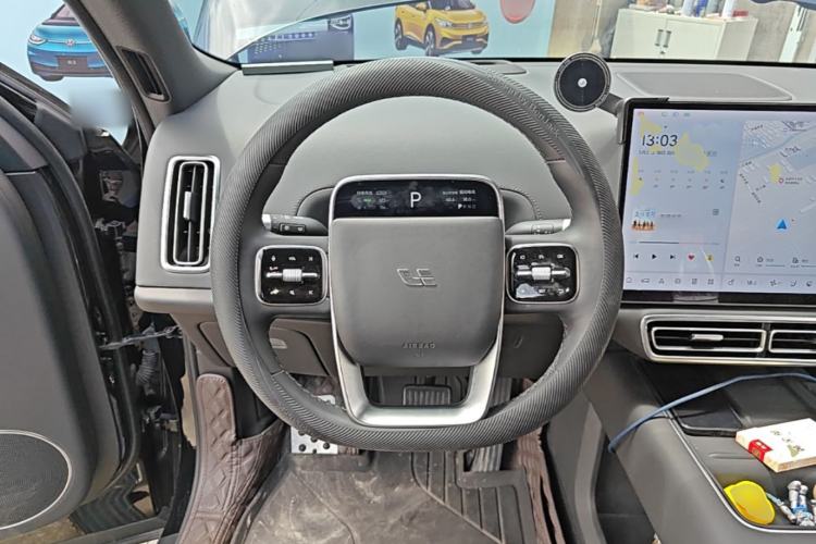 Used Li Auto L8 2023 Pro Model Steering Wheel