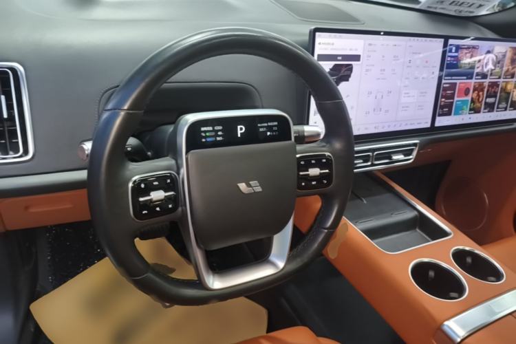 Used Li Auto L8 2023 Pro Model Steering Wheel