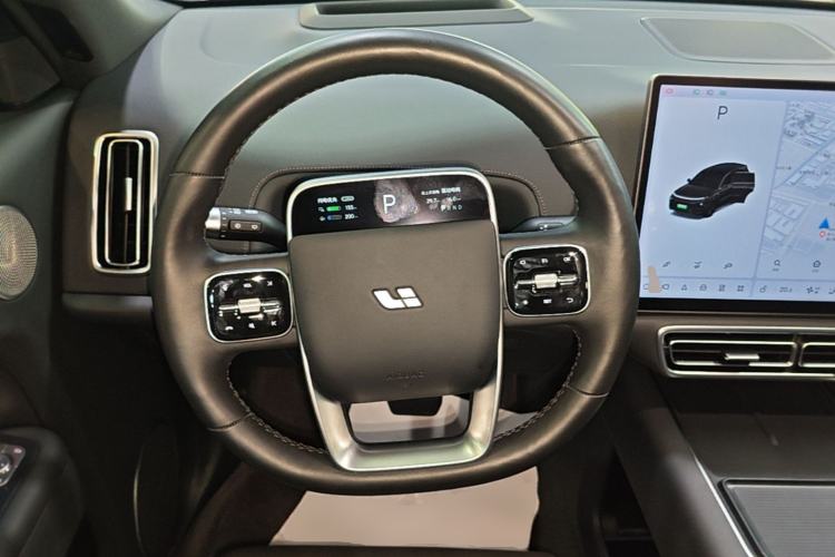 Used Li Auto L8 2023 Pro Model Steering Wheel