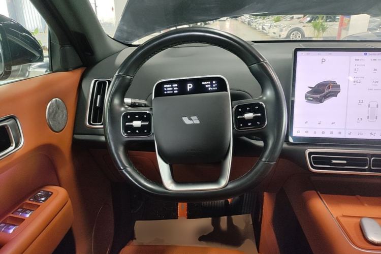 Used Li Auto L8 2023 Pro Model Steering Wheel