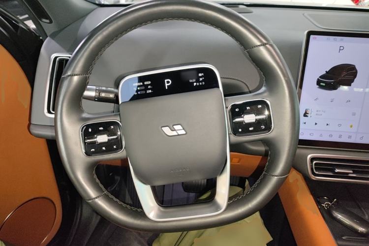 Used Li Auto L8 2023 Pro Model Steering Wheel