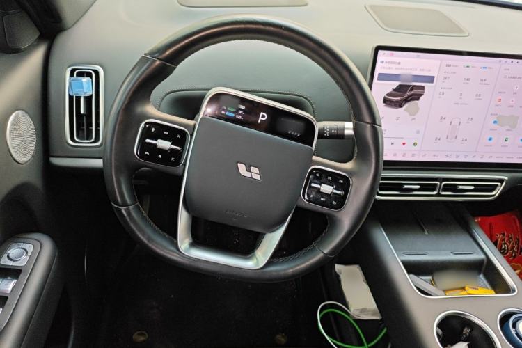 Used Li Auto L8 2023 Pro Model Steering Wheel