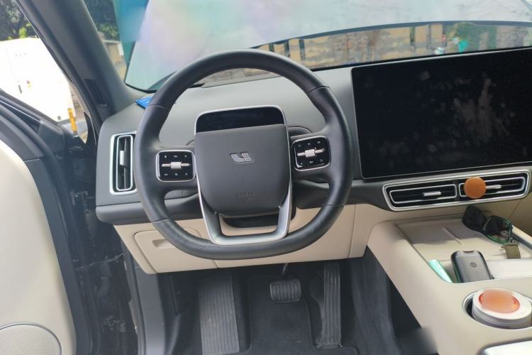 Used Li Auto L8 2023 Pro Model Steering Wheel
