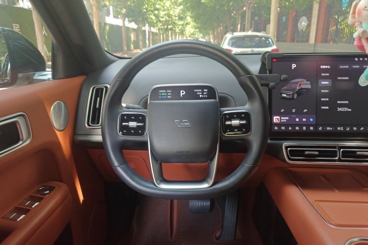 Used Li Auto L8 2023 Pro Model Steering Wheel