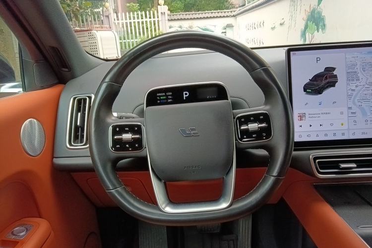 Used Li Auto L8 2023 Pro Model Steering Wheel