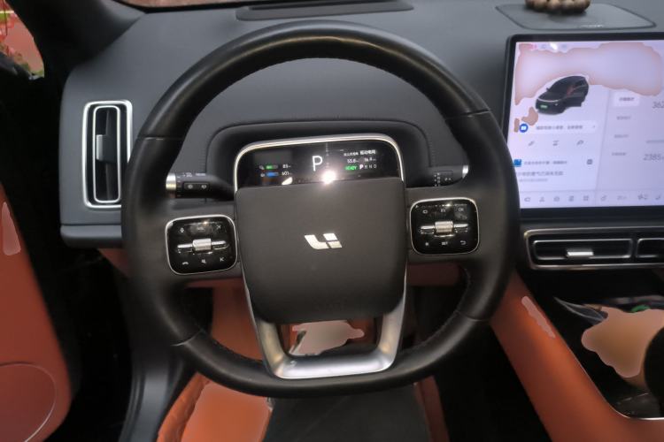 Used Li Auto L8 2023 Pro Model Steering Wheel