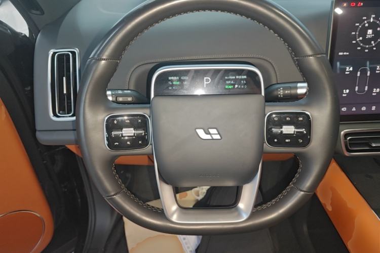 Used Li Auto L8 2023 Pro Model Steering Wheel