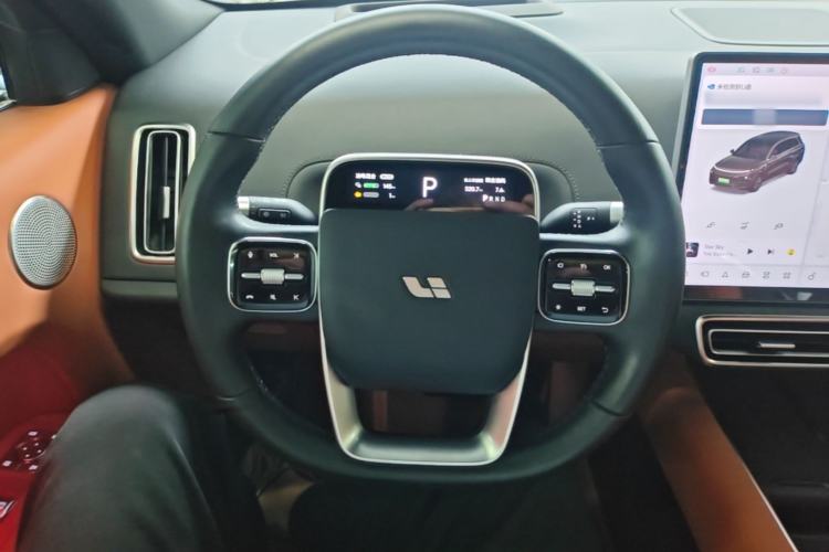 Used Li Auto L8 2023 Pro Model Steering Wheel