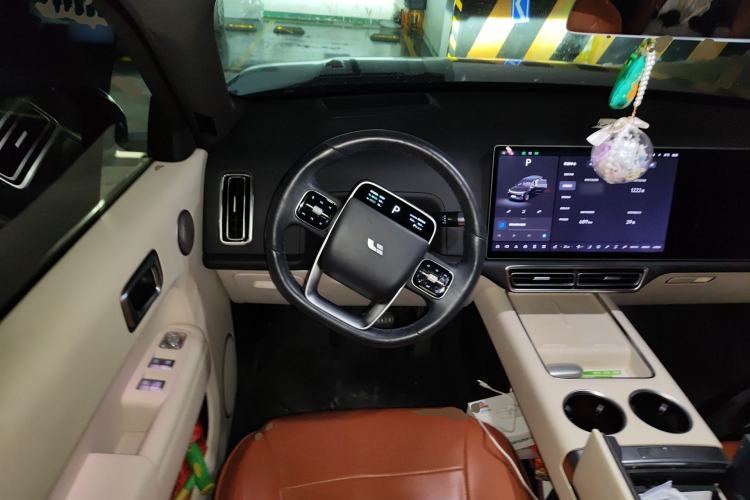 Used Li Auto L8 2023 Pro Model Steering Wheel