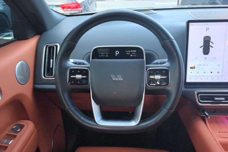 Used Li Auto L8 2023 Pro Model Steering Wheel