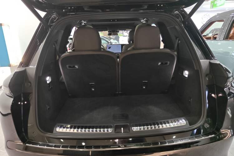 Used Li Auto L8 2023 Pro Model Trunk