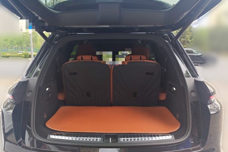 Used Li Auto L8 2023 Pro Model Trunk