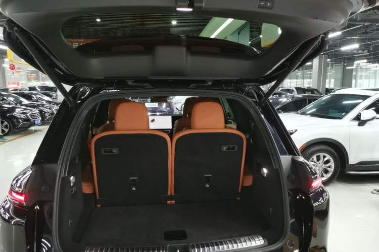 Used Li Auto L8 2023 Pro Model Trunk