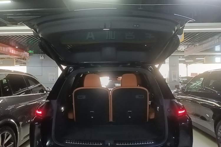 Used Li Auto L8 2023 Max model Trunk