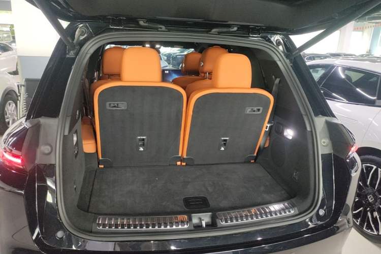 Used Li Auto L8 2023 Max model Trunk