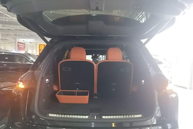 Used Li Auto L8 2023 Air model Trunk