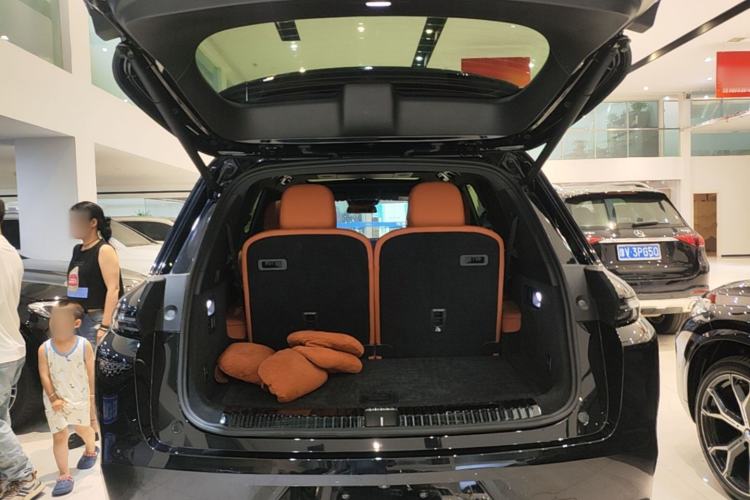 Used Li Auto L8 2023 Max model Trunk