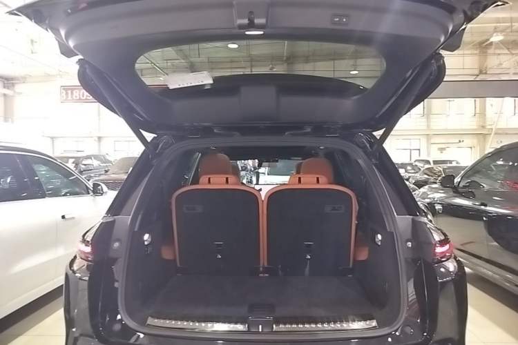 Used Li Auto L8 2023 Pro Model Trunk
