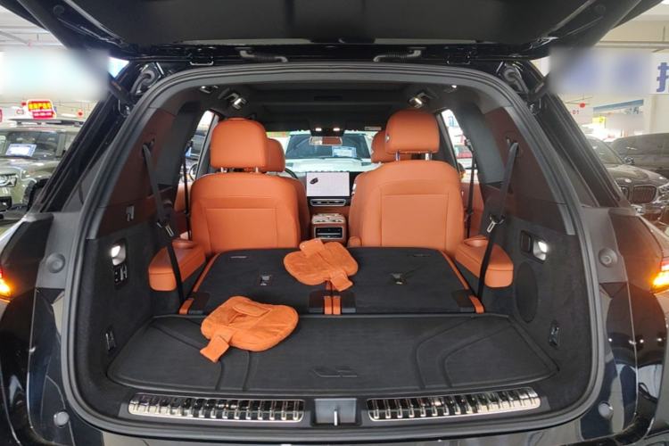 Used Li Auto L8 2023 Pro Model Trunk