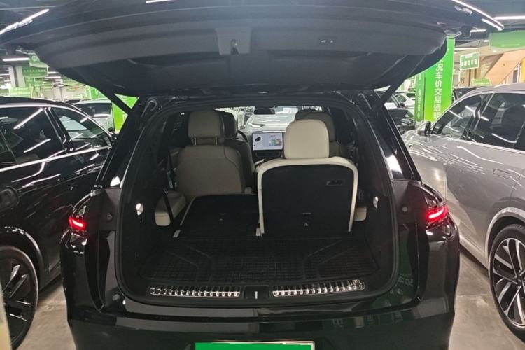 Used Li Auto L8 2023 Air model Trunk
