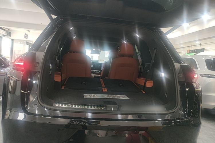Used Li Auto L8 2023 Pro Model Trunk