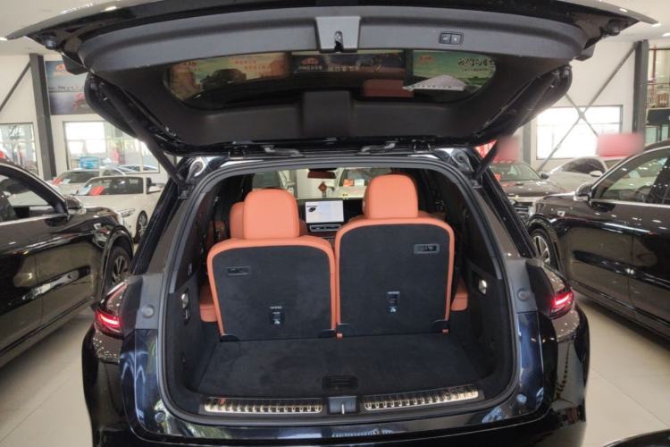 Used Li Auto L8 2023 Pro Model Trunk