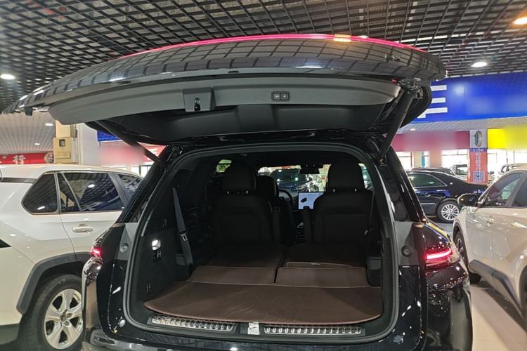 Used Li Auto L8 2023 Pro Model Trunk