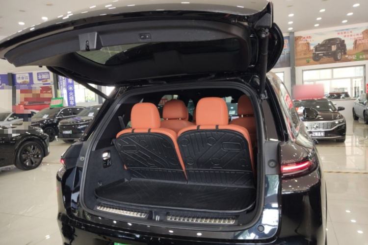 Used Li Auto L8 2023 Pro Model Trunk