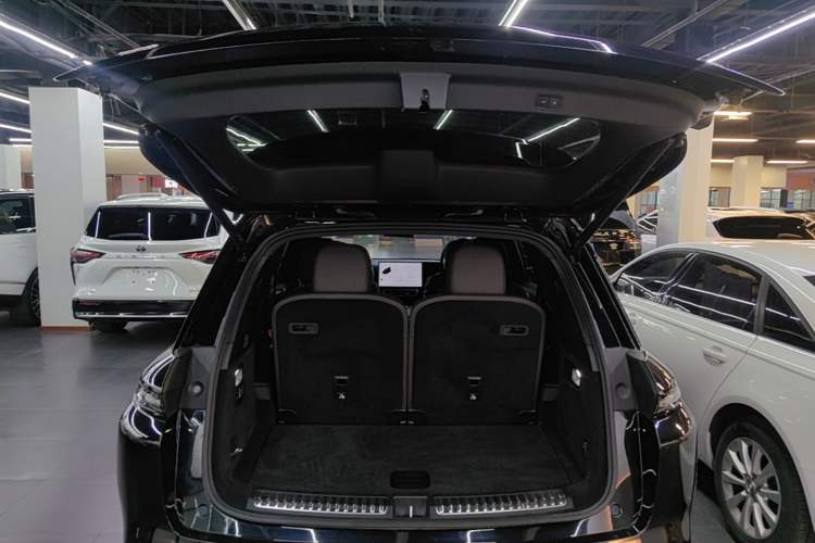 Used Li Auto L8 2023 Pro Model Trunk