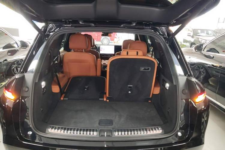 Used Li Auto L8 2023 Pro Model Trunk