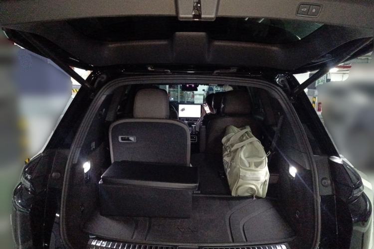 Used Li Auto L8 2023 Max model Trunk