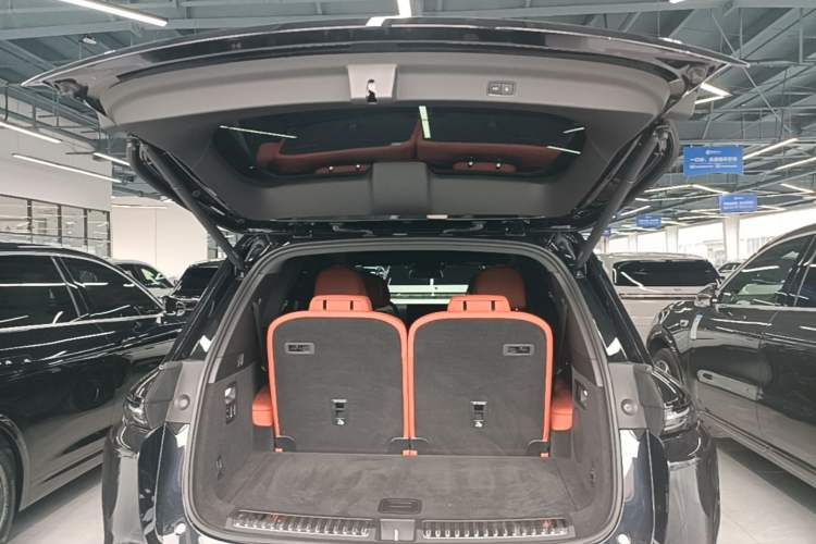 Used Li Auto L8 2023 Pro Model Trunk