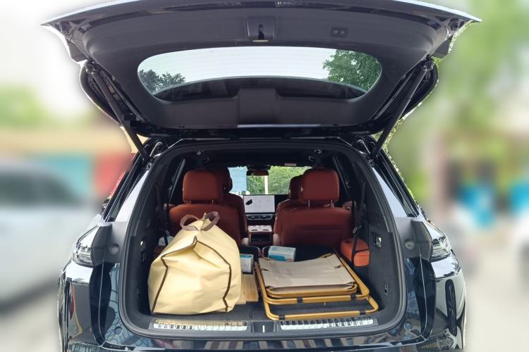 Used Li Auto L8 2023 Pro Model Trunk
