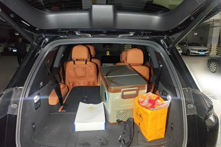 Used Li Auto L8 2023 Pro Model Trunk