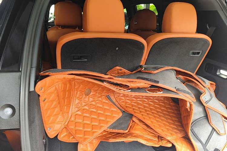 Used Li Auto L8 2023 Air model Trunk